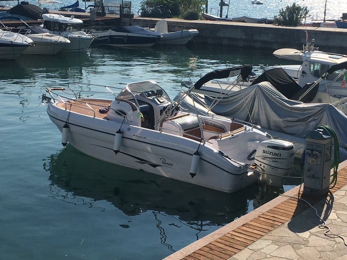 Ranieri Shadow 24